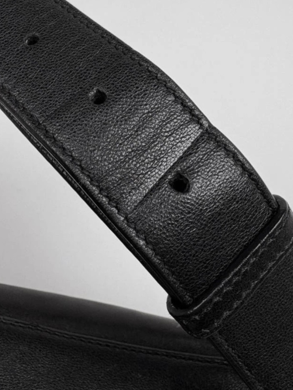Saint Laurent Black Leather YSL Logo Belt Bag with Silver Hardware - Picture 5 of 10